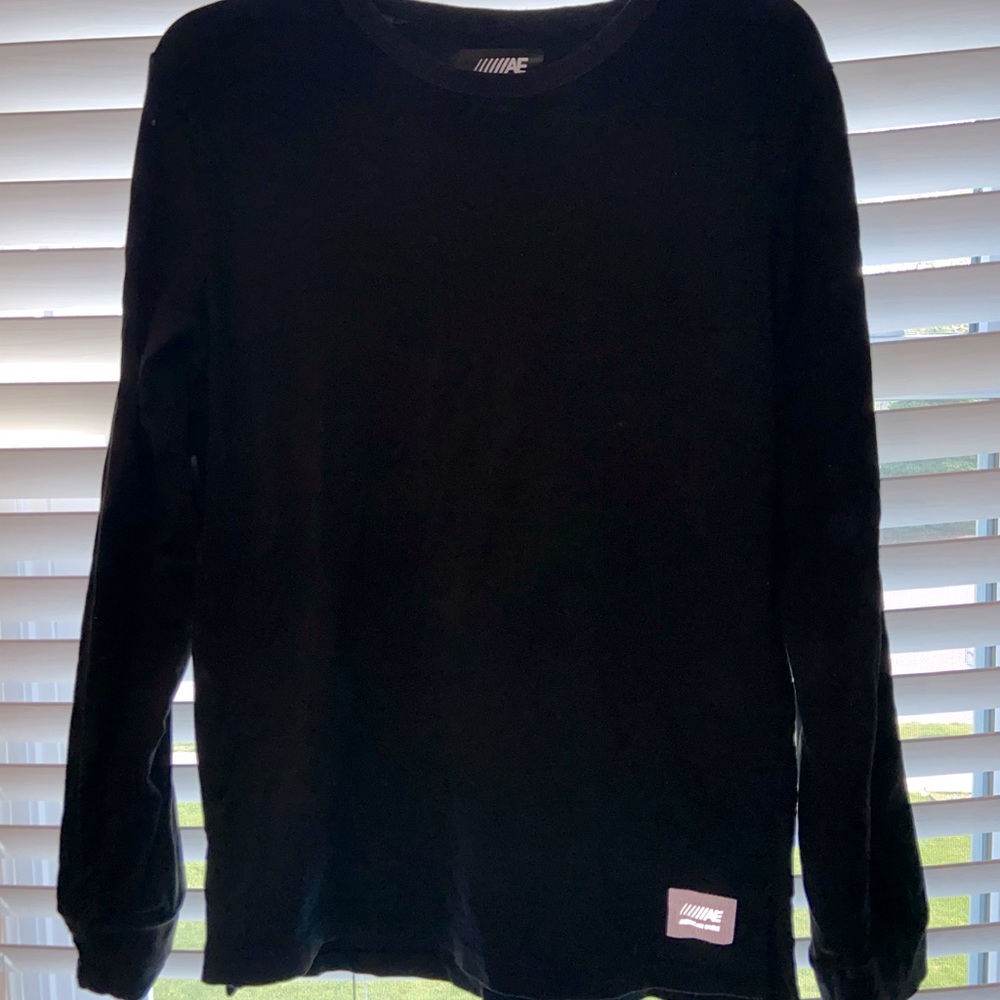 Black Long-Sleeved American Eagle (Flex) Top